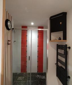 Maisons de vacances Maison entiere 5 chambres a 10mn a pied de l-entree principale du Circuit 24h Du Mans : photos des chambres