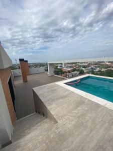 Apartamento en edificio nuevo con wifi y piscina