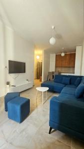 3 Modern Apartments for big groups or families