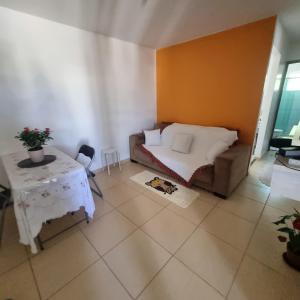 Apartamento completo com Wi-Fi, garagem em condomínio - Ideal para estadias tranquilas