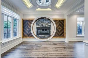 Elegant Home with Yard and Comforts