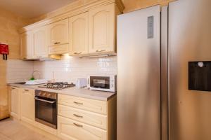 Nadurin Holiday Home