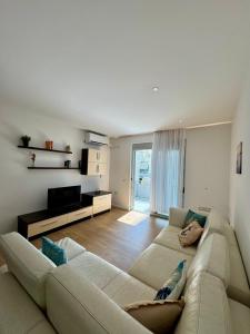 Belleview Apartment 6
