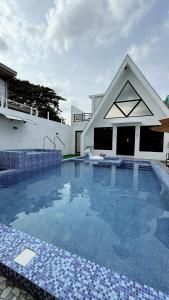 The Prism Cabin - Private Resort in North Caloocan Philippines