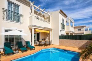 Beautiful townhouse in downtown Ferragudo