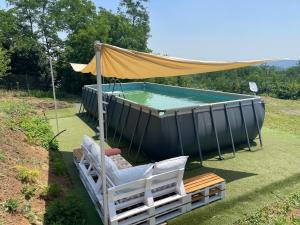 Zen Cherry House- Vikendica na dan sa bazenom1,5ha izmedju Avale i Kosmaja