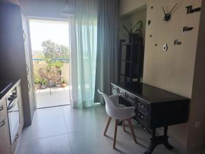 Sea View Floral Suite - 2 bedroom