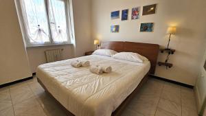 Al Ludomar, Cozy Flat and Free Park