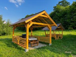 Căsuțele din Poiană