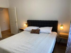 City Center Lux 2 bedroom 2 bathroom Apartment