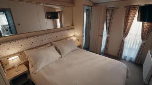 New Forest Retreat on a Holiday Park