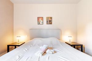 Villas Stylish villa with large pool and stunning views : photos des chambres