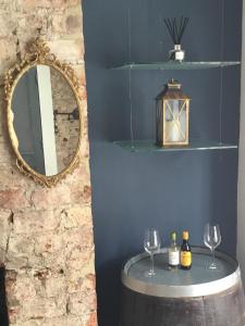 HelloYorkCentre - 1 FREE ON SITE PARKING SPACE - 60 SECOND WALK 2 MINSTER!