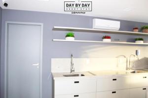 Simple Smart by Day by Day