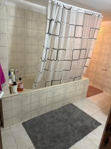 2 bedroom apartment 50 meters from the sea