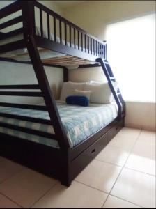 House w Ocean View and Balcony