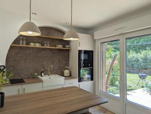 Maisons de vacances Cottage Lomy avec jacuzzi et sauna privatif : photos des chambres