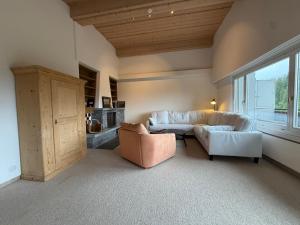 Casa Survista - grosse Wohnung mit Garten und Ausblick