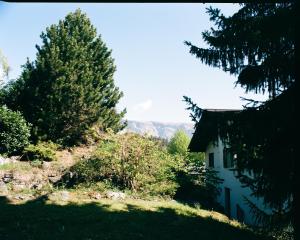 Casa Survista - grosse Wohnung mit Garten und Ausblick