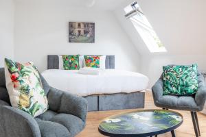 Swift Host - Friars Quay - Riverside - Sleeps up to 8 - Free Parking - City Centre