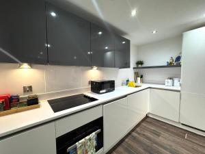 The InnerCity Escape 2 Bed & 2 Bath