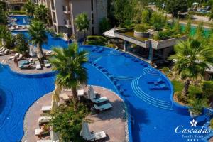 Cascadas pool view luxury apartment Sunny beach