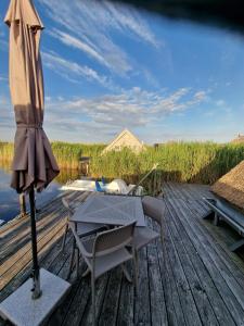 Seehütte Neusiedlersee - Pfahlbau Waterfront 1