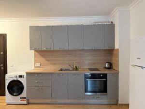 Студио Сарафово на първа линия