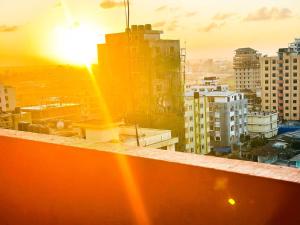 Big Private Room with Amazing Views in Heart of the City