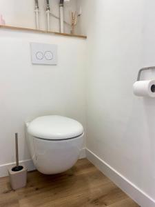 Beautiful Private rooftop with sea view 4 people