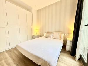 Piso con dos habitaciones con camas dobles y terrazas en el Poblenou