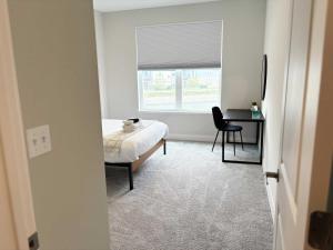 Warrenville Retreat 4BR 3 Bath Townhouse - WV2