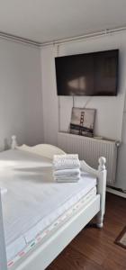 Baroque Style Duplex With Scenic Views of City Centre