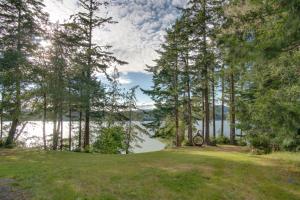 East Sooke Hideaway