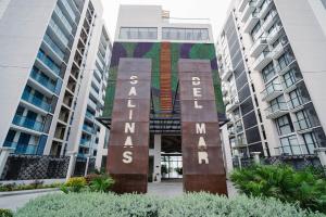 Cozy & Stylish Beachfront Apartment