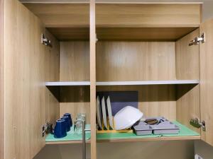 1BR Condotel with Balcony at FAME Residences #FM24-1