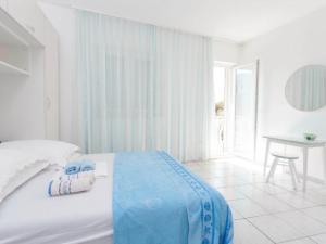 Apartments Lili - Two Bedroom Apartment Balcony