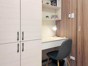 1BR Condotel with Balcony at FAME Residences #FM25-1