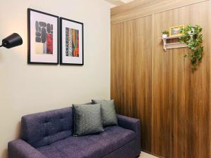 1BR Condotel with Balcony at FAME Residences #FM26-1