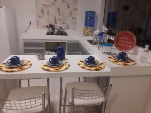 Privacidade para sua família e grupos em um só lugar-2 quartos- melhor custo-benefício, garagem, sala com cozinha integrada, aconchegante, ambiente moderno e funcional, wi-fi veloz gratuito, próximo ao Parque das Águas-Calçadão e tudo que a ci