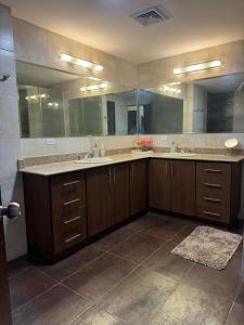 Panoramic beach apartment