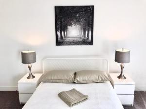 Western and Santa Monica