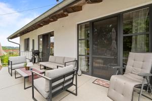 Fe Wo Brunnen - 120 qm - ruhige Lage - viel Natur- komfortabel - grosser Balkon und Garten - 3D Rundgang verfügbar