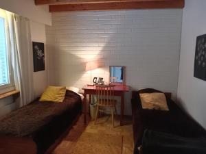 Suuri huoneisto puusaunalla