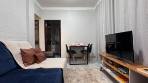 Aconchegante Apartamento de 2 Quartos