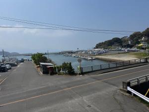 Itoshima inn 海 山 川が目の前でベッド8台 4LDK 一棟貸し