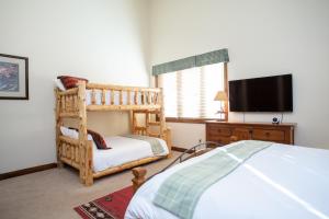 Trails End Lodge at Deer Valley Resort - Three Bedroom Residence with Spa #301