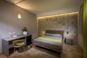 Superior Double Room with Terrace room in Hotel Vento del Sud