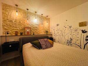 La petite maison d a cote