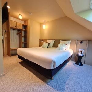 Hotels Brit Hotel Confort Alencon : photos des chambres